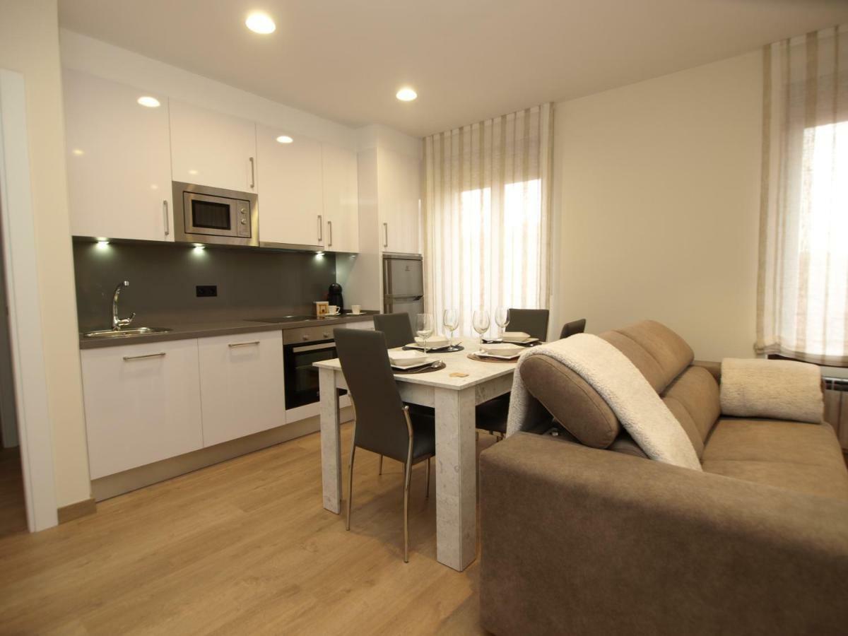 Apartamentos M.Bell เลออน ภายนอก รูปภาพ