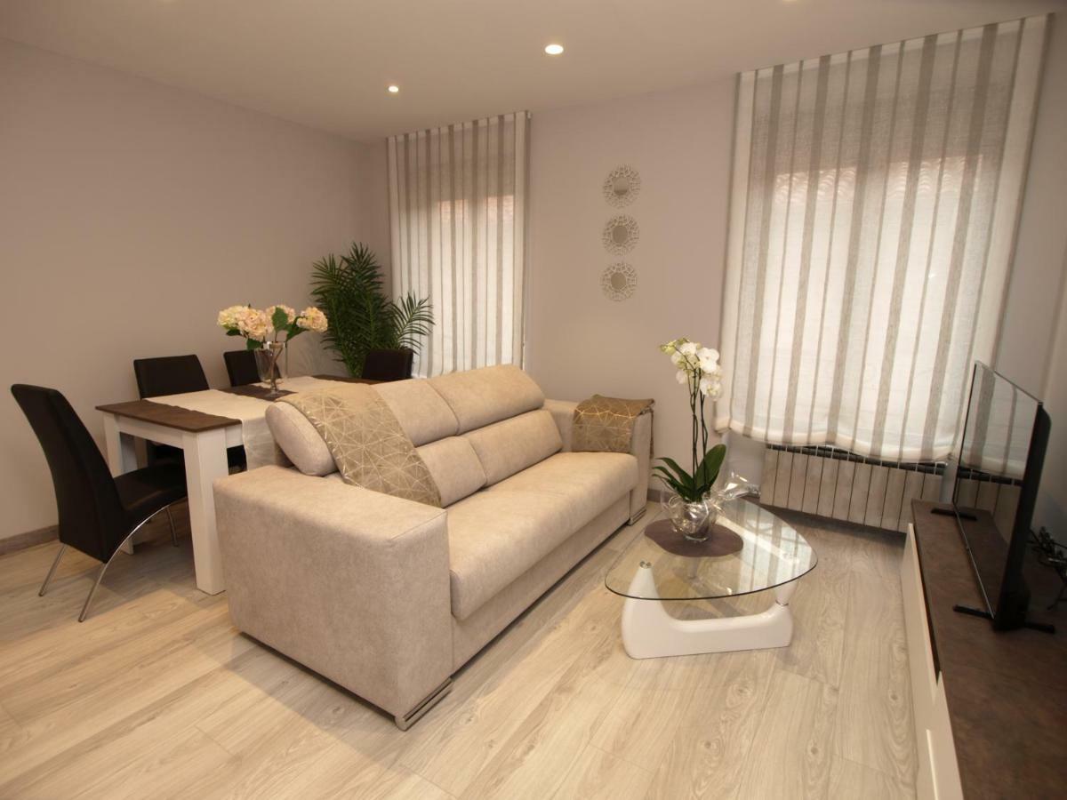 Apartamentos M.Bell เลออน ภายนอก รูปภาพ