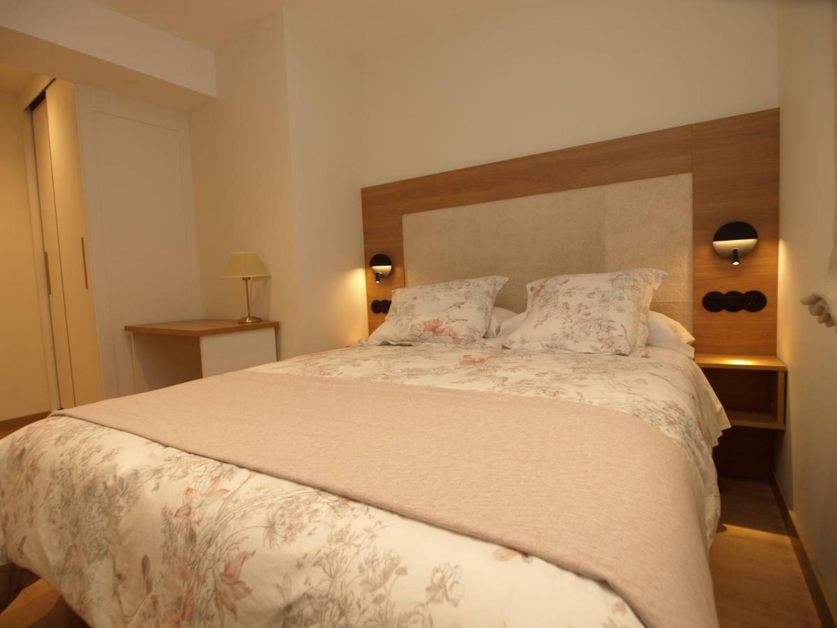 Apartamentos M.Bell เลออน ภายนอก รูปภาพ