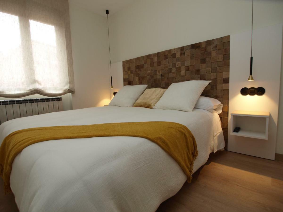 Apartamentos M.Bell เลออน ภายนอก รูปภาพ