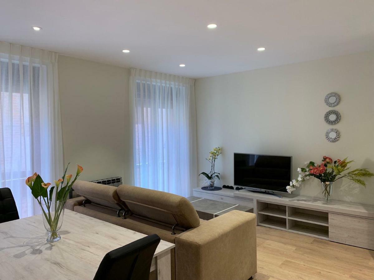 Apartamentos M.Bell เลออน ภายนอก รูปภาพ